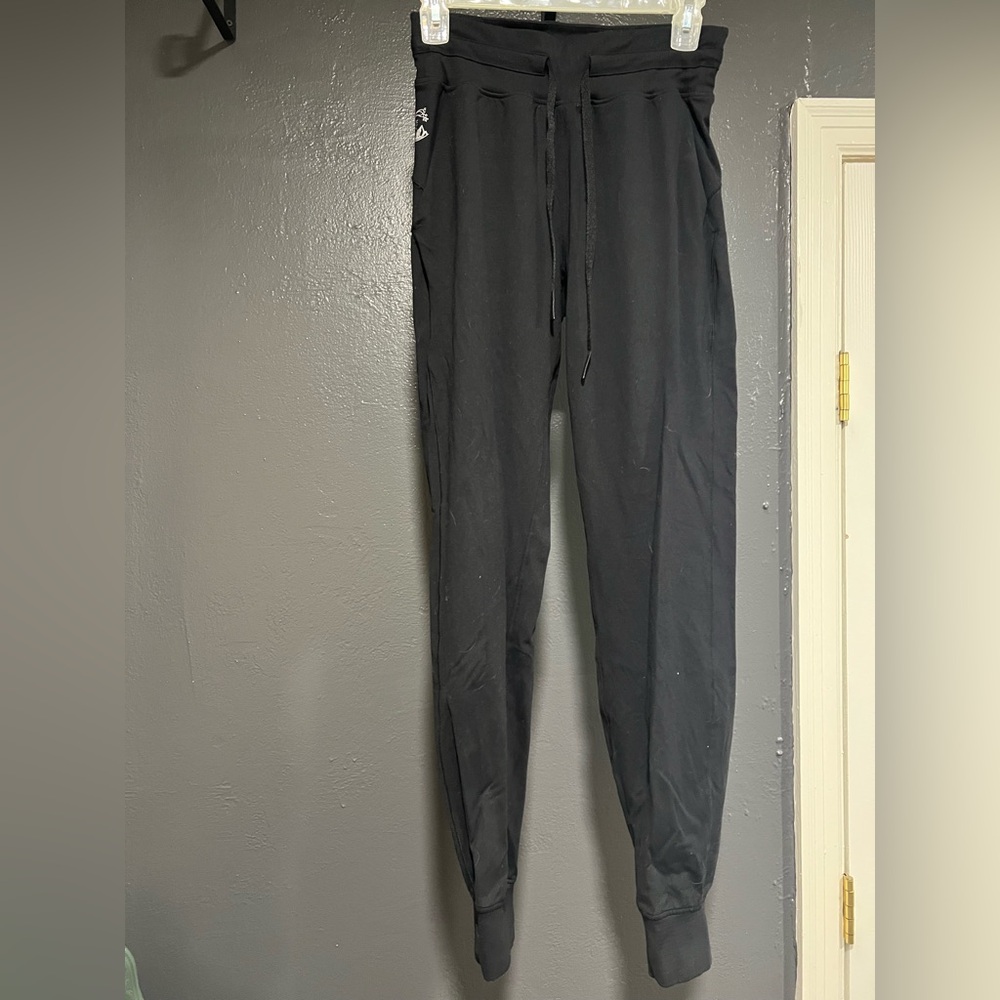 Soulfire apparel Onsight Joggers size small. Only worn a few times.
